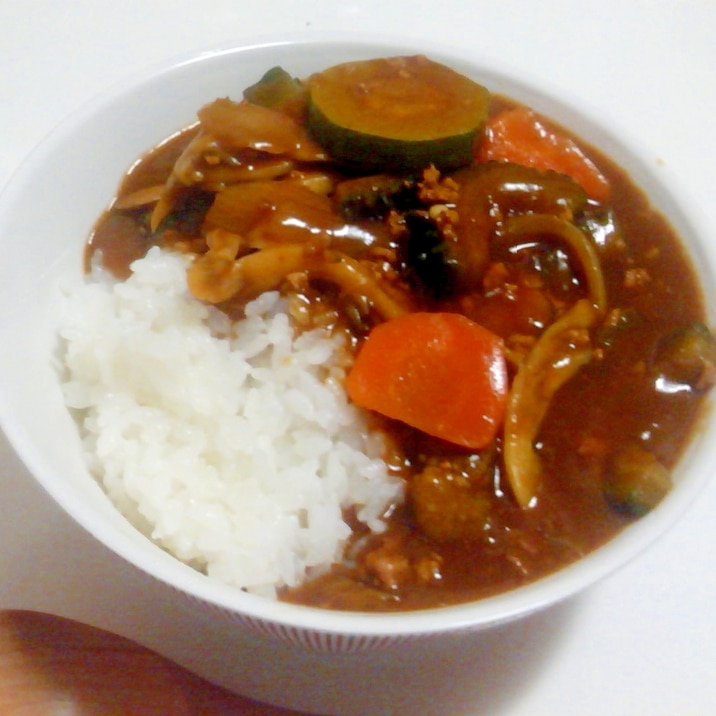 暑い日はこれ、夏野菜カレー